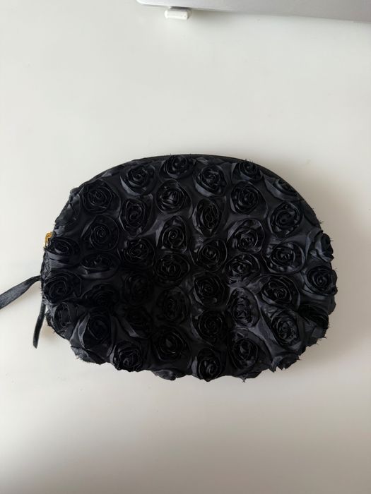 Kosmetyczka w róże