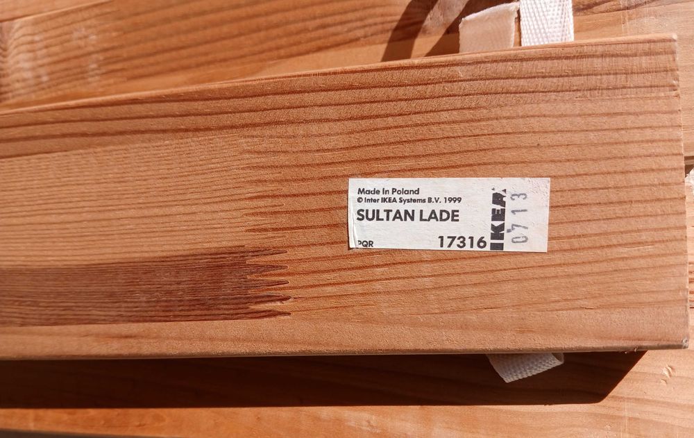 Estrado de ripas ikea