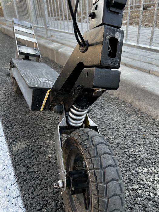 Kukirin g2 з бугелем