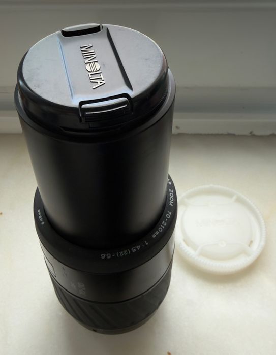 Conjunto Minolta Original – Objetiva 70–210mm + Flash Program 3200i