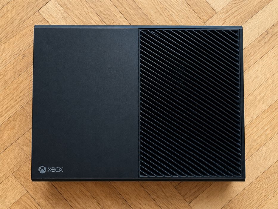 Xbox One із джойсиком