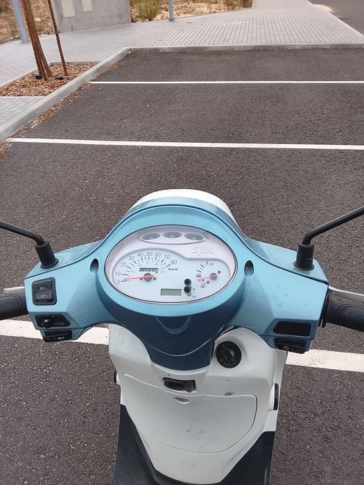 Scooter 50cc a trabalhar bem