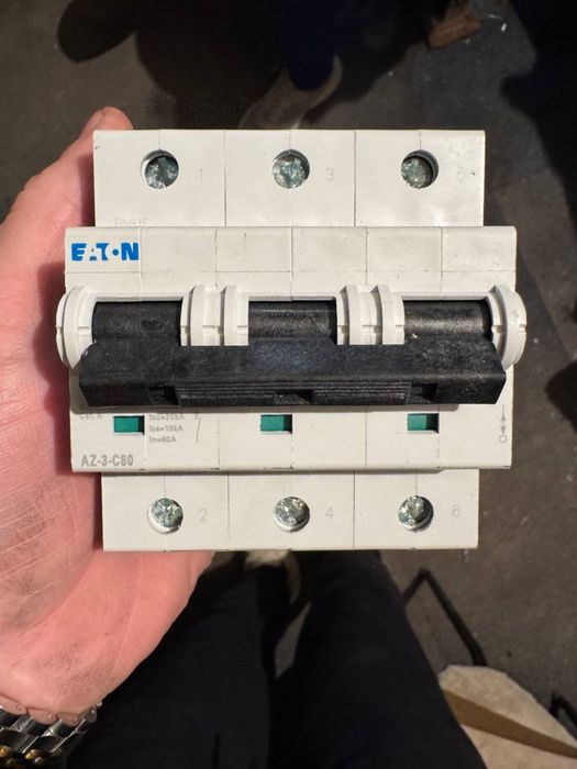 Автоматичний вимикач Eaton Moeller