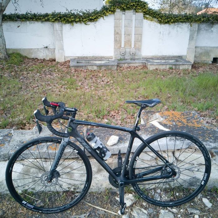 Bicicleta de estrada KTM Revelator Sky di2