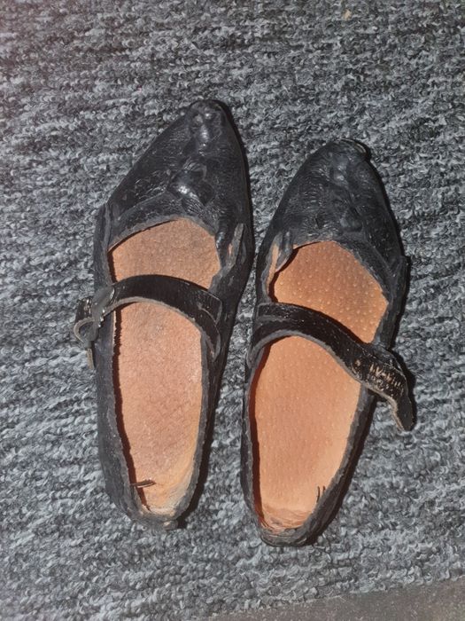 Kierpce góralskie dla dziewczynki ubrane tylko raz