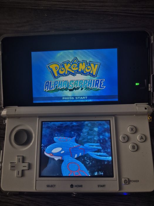 Nintendo 3DS White