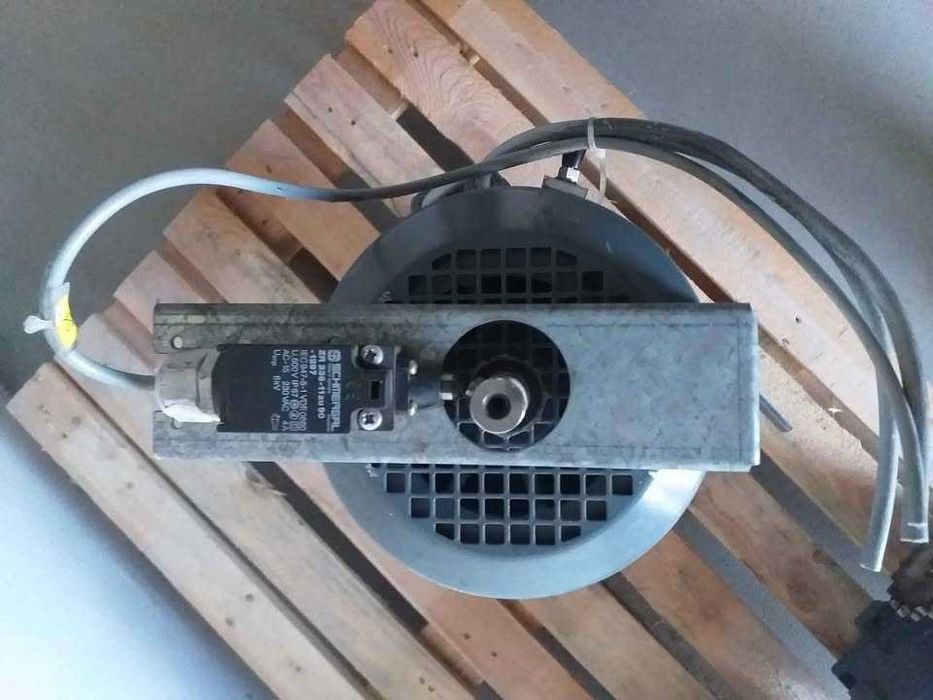FLENDER NWS 207718/00 HF 921076