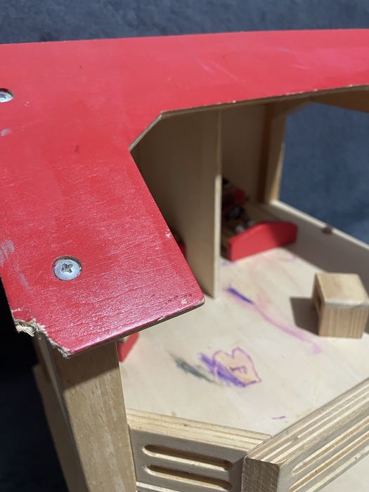 Ляльковий будиночок з меблями