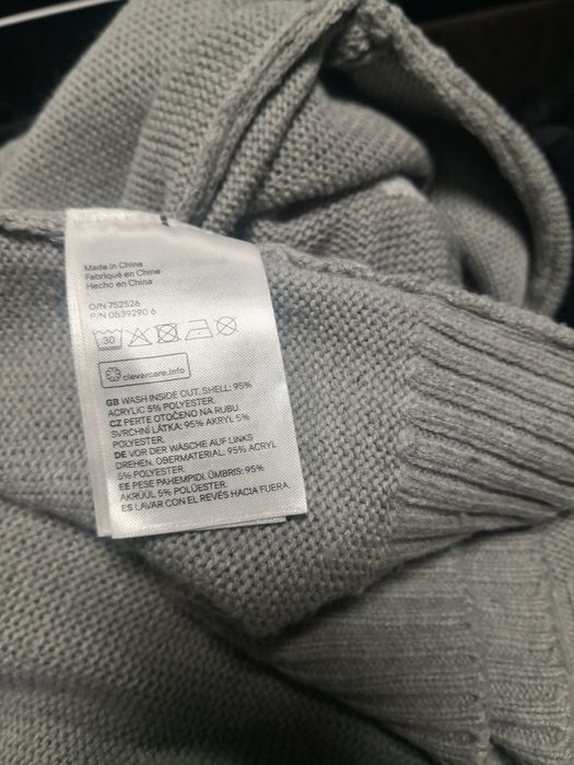 Sweter świąteczny cekiny obrotowe