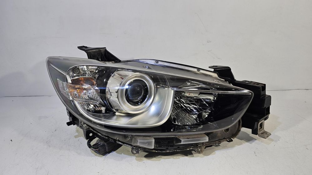 Mazda cx-5 12-17r. Lampa przód przednia h11 prawa europa ładna
