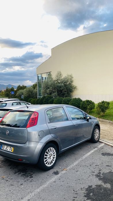 Fiat punto grande (2010)