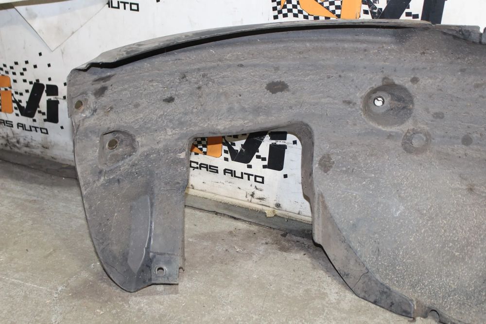 Cava roda frente esquerda BMW 1 Coupé (E82)