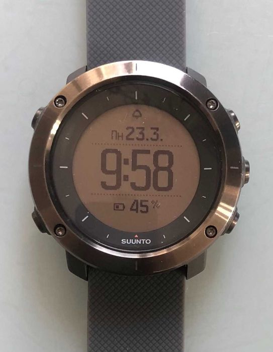 Спортивные часы смартчасы Suunto Traverse GPS