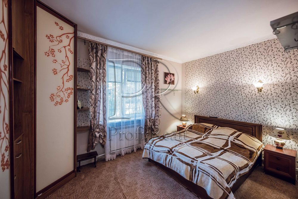 Продаж будинку 218 кв.м. в с. Осикове / Ясногородка, Макарівський район