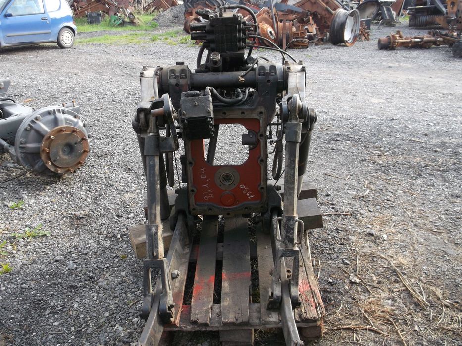 Massey Ferguson 8220/8240/8260-podnośnik,ramie,wałek,siłownik-części