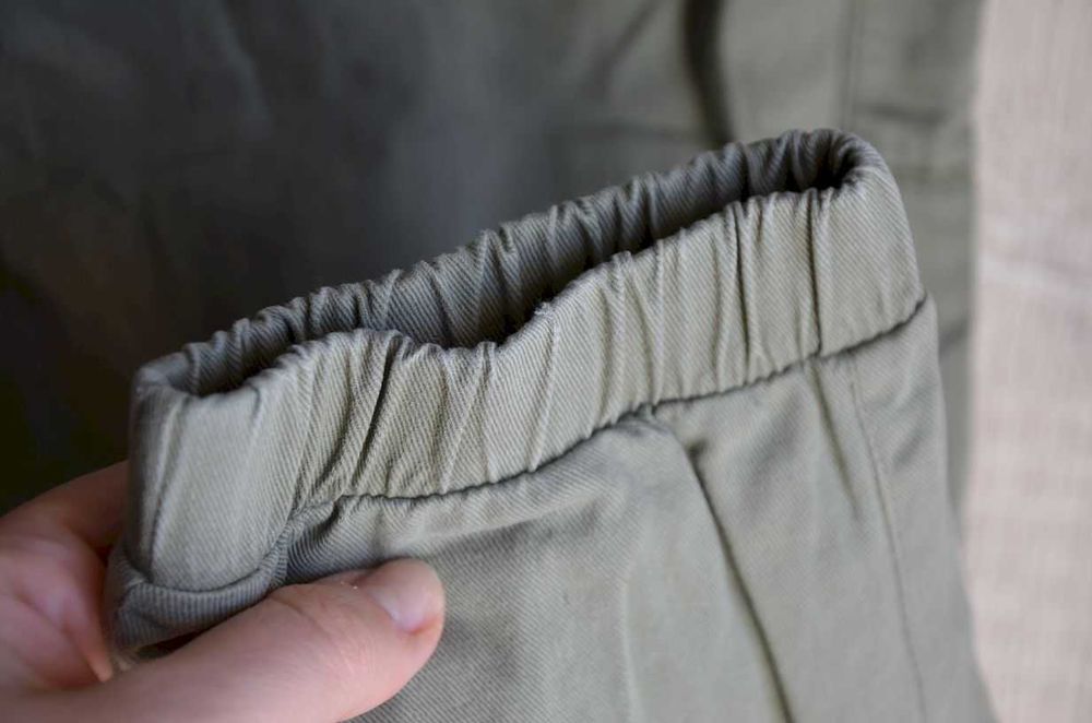 Spodnie jeansy zielone khaki bojówki 40 L New Look