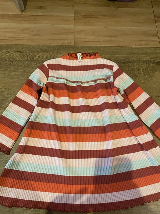 Sprzedam sukienki dla dziewczynki