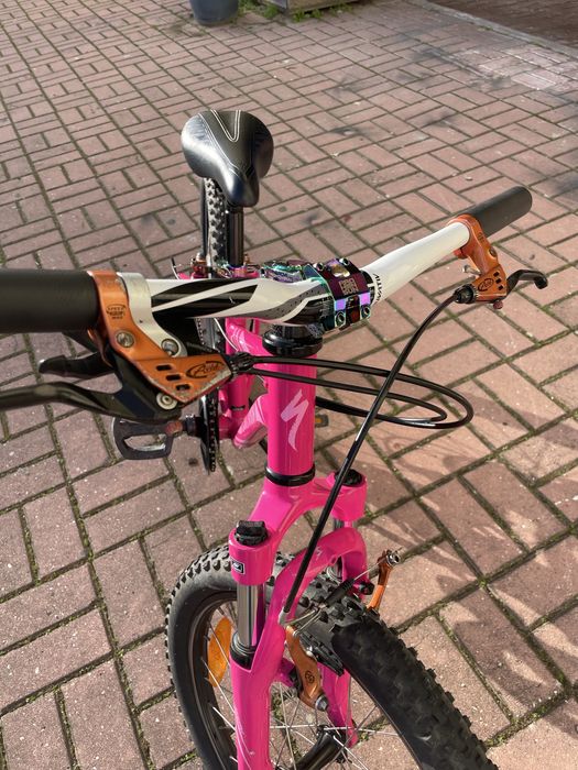 Specialized hotrock 20” com muitos extras