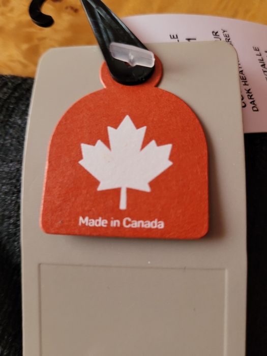 Фирменная мужская шапка BENCH