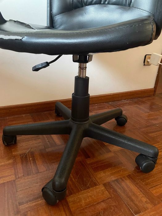 Cadeira de Escritório Giratória