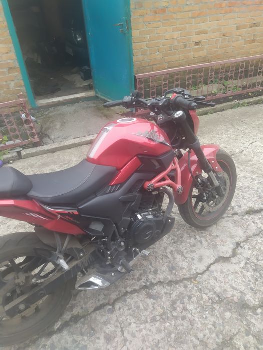 Мотоцикл Lifan sr200