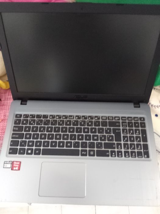 Vendo computador portátil Asus