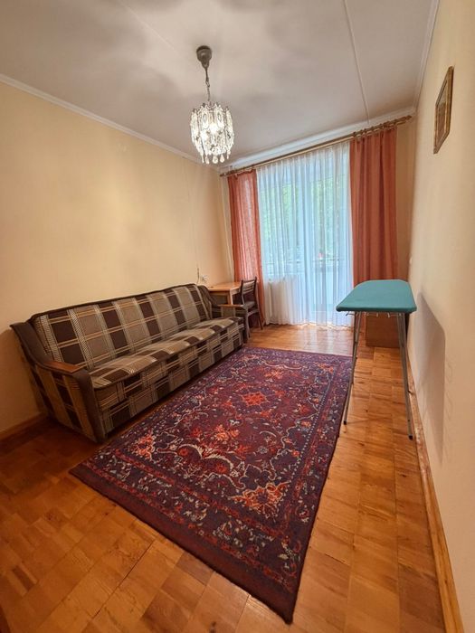 Прода  3 кім. кв.  в чешці вул. Патона