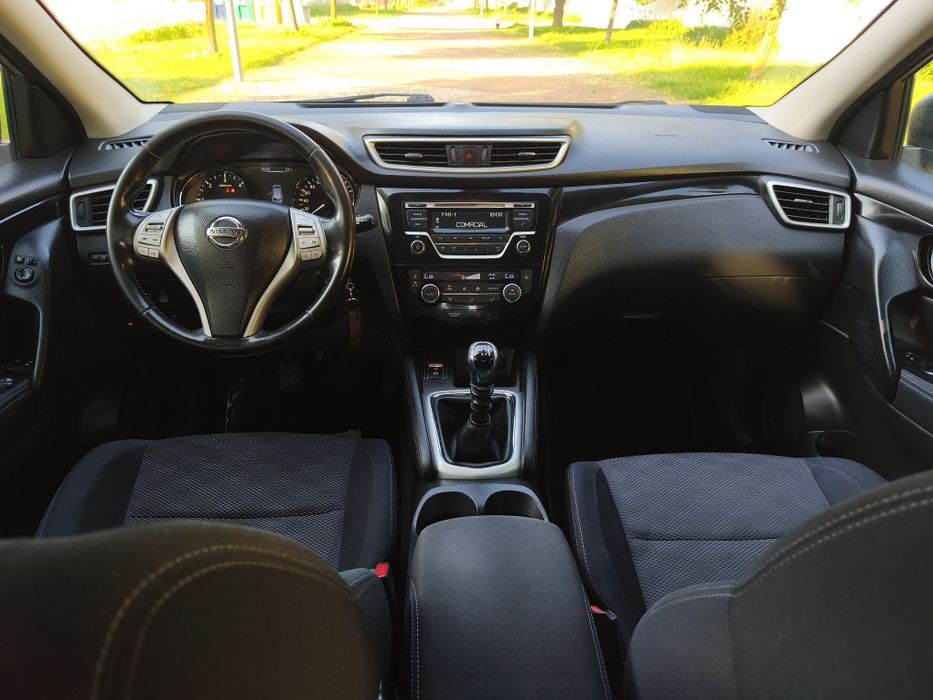 Nissan Qashqai 1.6 dCi 130cv Acenta 4x2 ou 4x4 (2016)