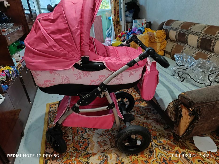 Дитяча коляска Tako Nix для дівчинки