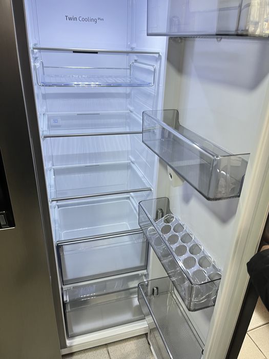 Холодильник side by side Samsung