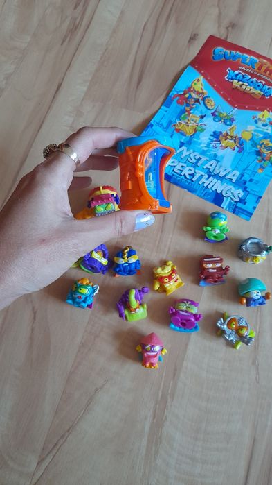 Super wings zestaw figurki kapsuła pojazd
