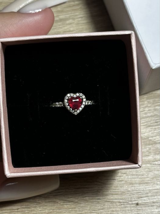 каблучка pandora червоне серце оригінал