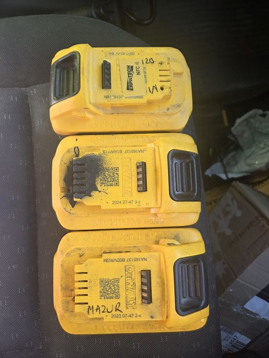 Dewalt powerstack 18v 5ah на запчастини нероботчі ціна за 1шт