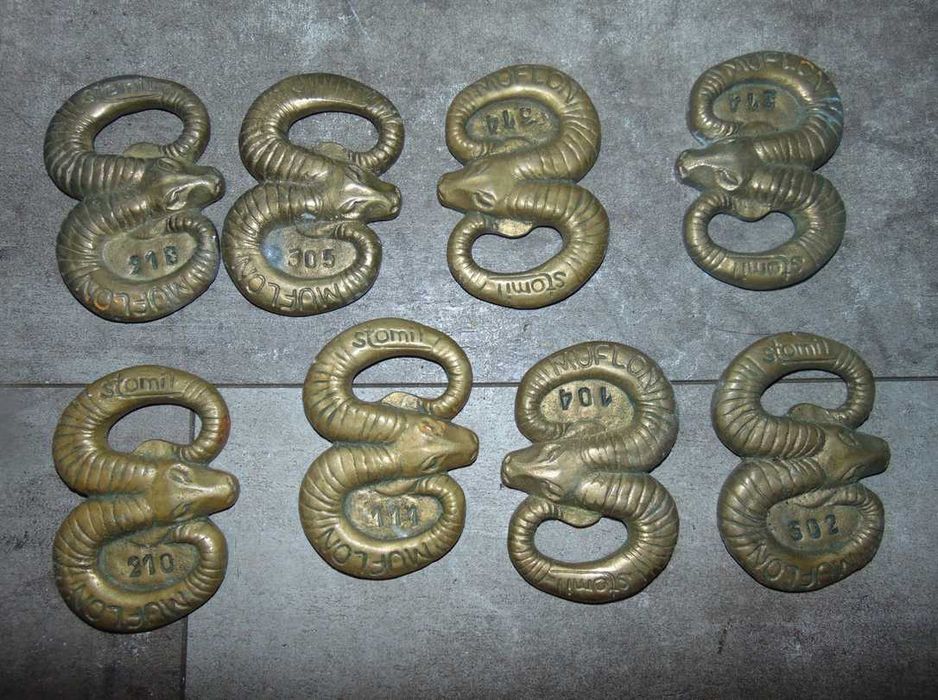 Mosiężny otwieracz Muflon Ustroń Stomil na klucz,cena za 1 sztukę