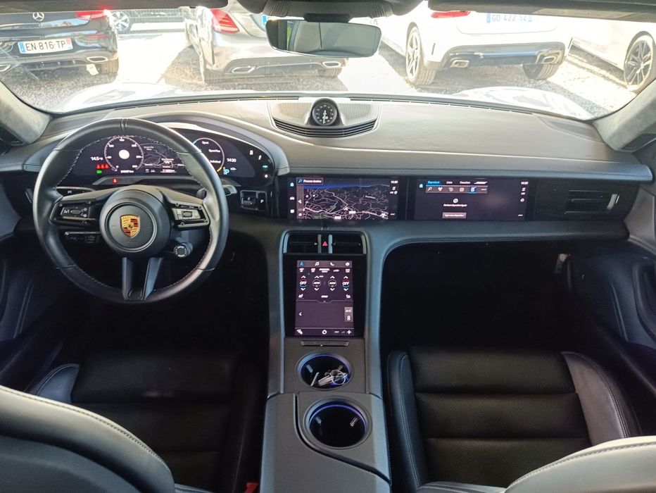 Porsche Taycan Turbo