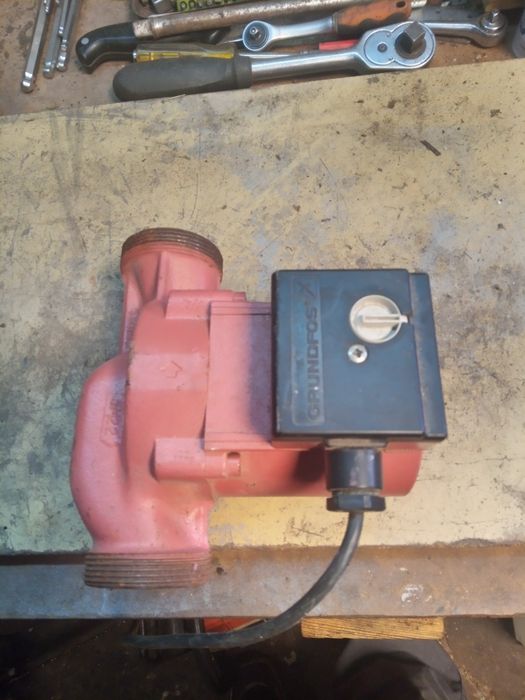 Pompa CO Grundfos ums 32-20. 180