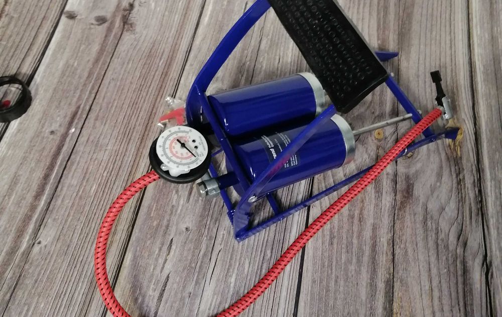 Cartrend pompka nożna dwa tłoki  *S