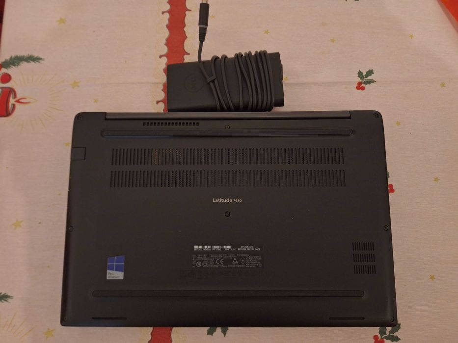 Dell de Linha Profissional, CPU Intel i5 vPro a 3.0Ghz, muito fiável, robusto.