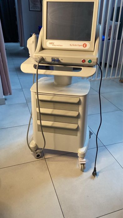 Urzadzenie do HIFU ciało i twarz bez kadridży