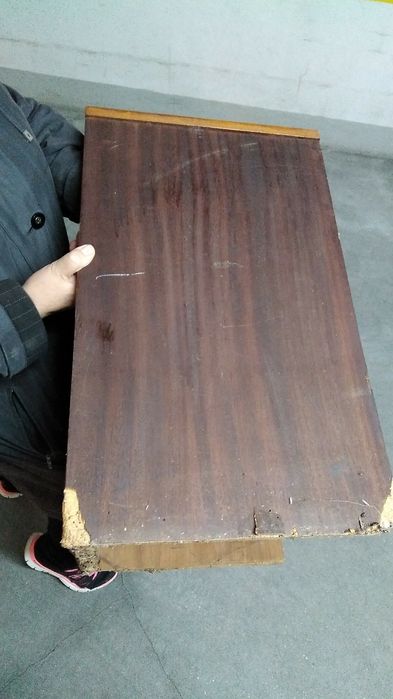 Mesa de cabeceira para restaurar