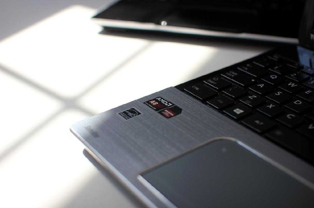Laptop Toshiba 15v AtiRadeonHD 15,6" Gwarancja