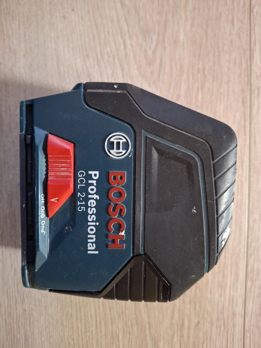 Laser krzyżowy Bosch GCL 2-15