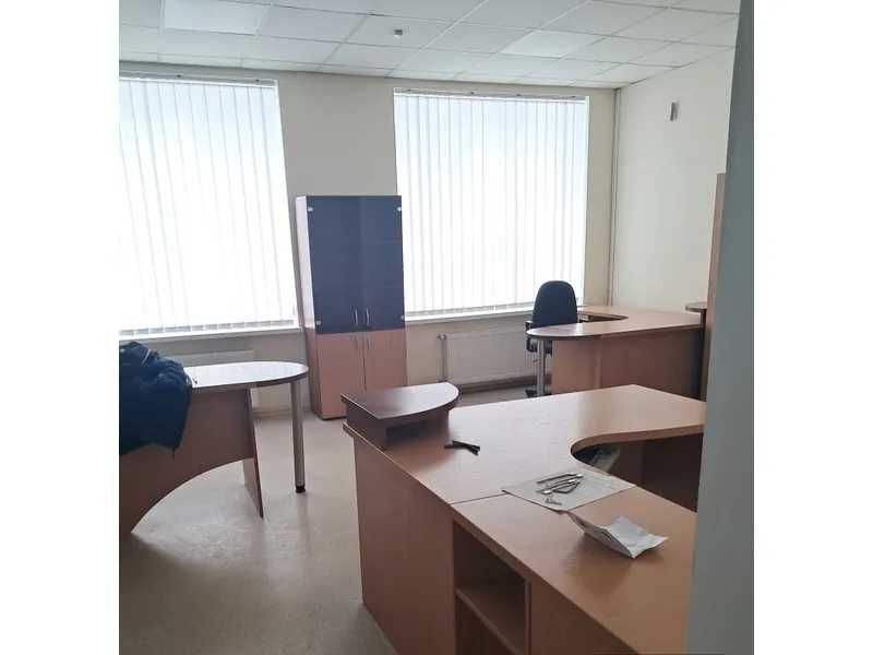 Нежиле приміщення, 240,9 кв. м, вул. Галицького Д. (Островського), 3