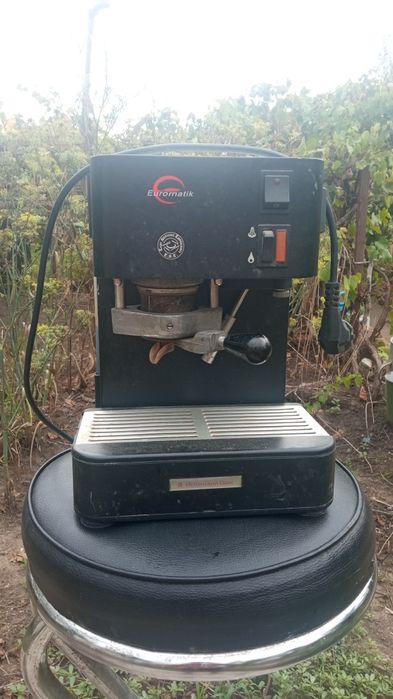 Кавомашина для приготування кави з таблеток