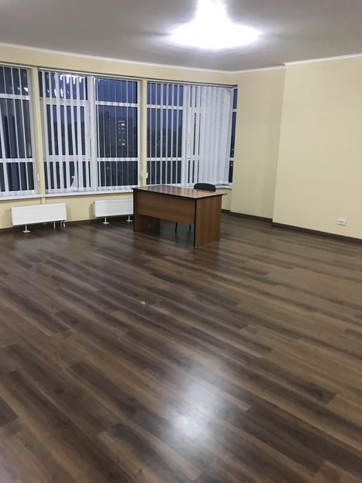 Без комиссии. Аренда офиса 96 кв м в Carnegie Tower есть генератор