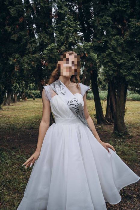 Продам  розкішну сукню