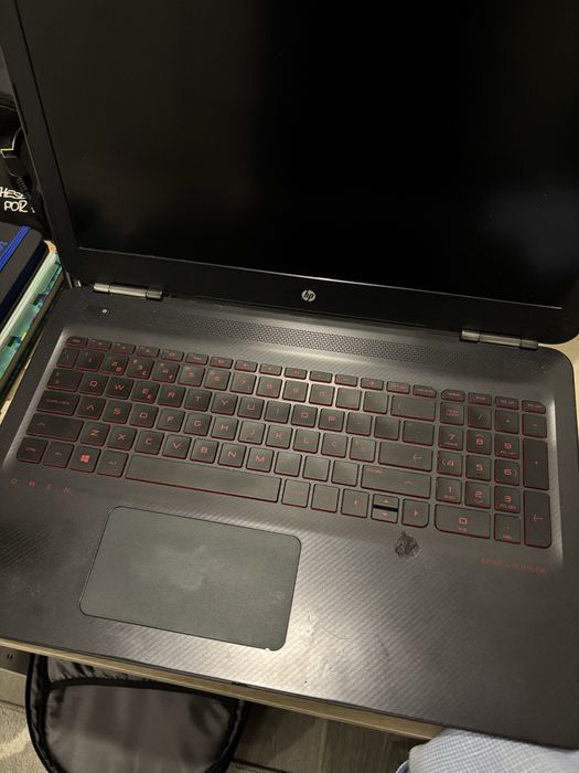 HP Omen 15” - 16gb ram - 1Tb (gaming)