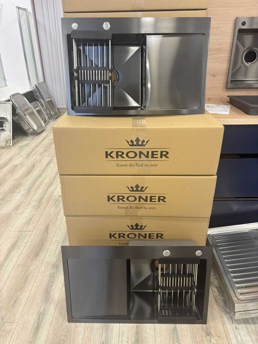 Кухонна мийка Kroner Schwarze  Уцінка!  Товщина 3мм/1мм