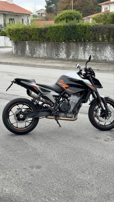 KTM Duke 790R de 2018/09 em otimo estado