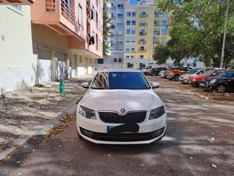 Vendo skoda octavia 1.6 Style DSG